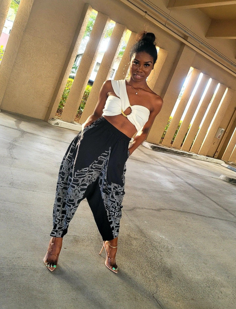 Thesis black and white harem pant 